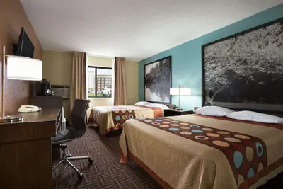 Photo 4 - Super 8 by Wyndham Mt. Vernon IL