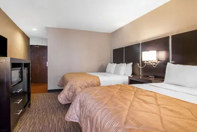 Photo 5 - Best Western Courtview Hotel
