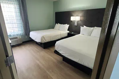 Photo 2 - Ocean Reef Suites