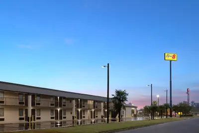 Photo 4 - Super 8 by Wyndham Perry National Fairground Area I-75