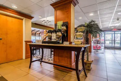 Photo 5 - Quality Inn Lumberton North