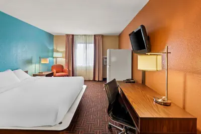 Photo 5 - Rodeway Inn Effingham North