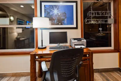 Photo 4 - Best Western Ptarmigan Lodge