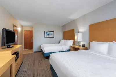 Photo 3 - Holiday Inn Express & Suites Wheat Ridge-Denver West by IHG
