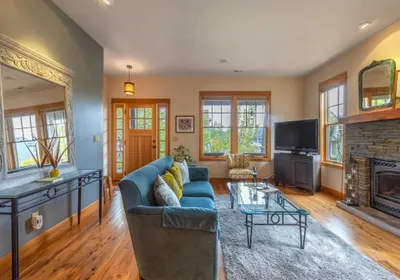 Charming Cozy Stay