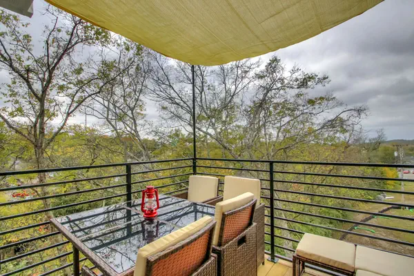 Photo 1 - Treetop Terrace - 3 miles to stadium and downtown!