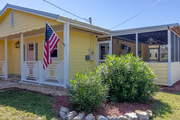 Photo 1 - Last Minute April Dates Available! Book Now! Short Walk to Beach!