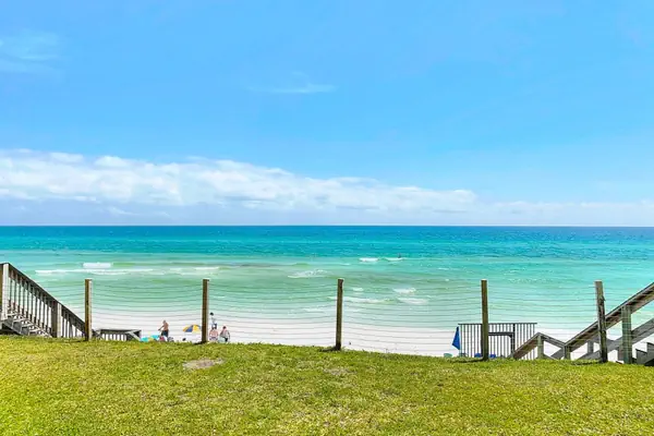 Photo 1 - Sunseekers - 2