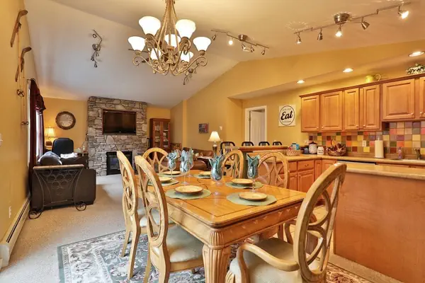 Photo 1 - Tanglewood Blues