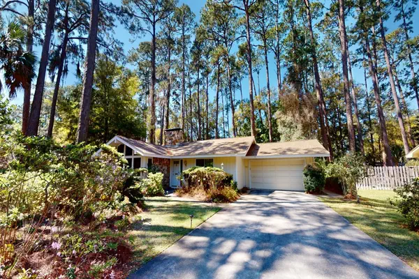 Photo 1 - Jekyll Escape