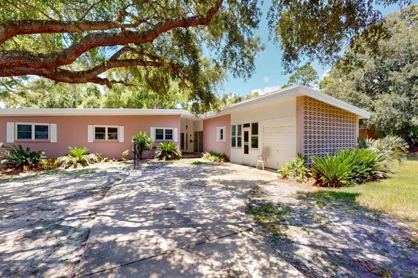 Photo 1 - Coastal Breezes