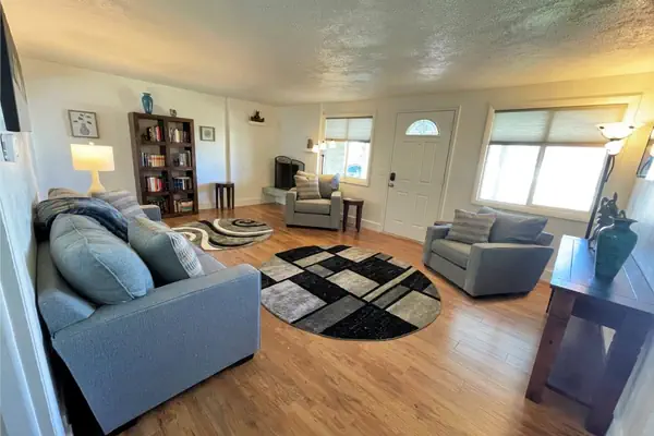 Photo 1 - Carnation House