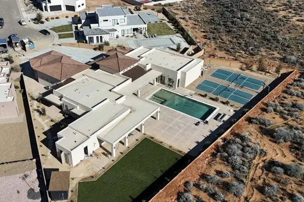 Photo 1 - Zion Ledges Retreat