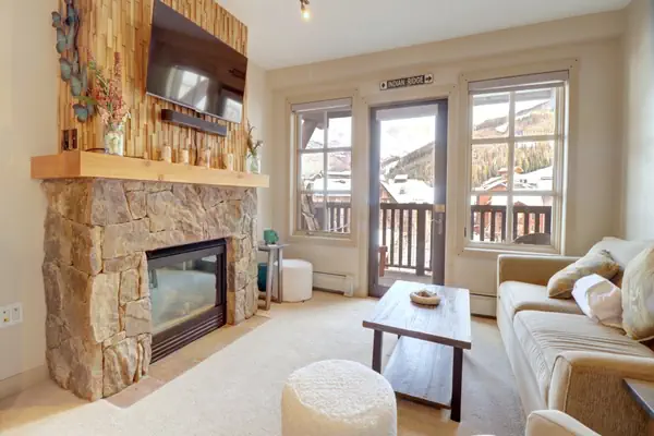 Photo 1 - PP409 Passage Point