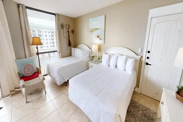 Photo 1 - Surfside 0708B