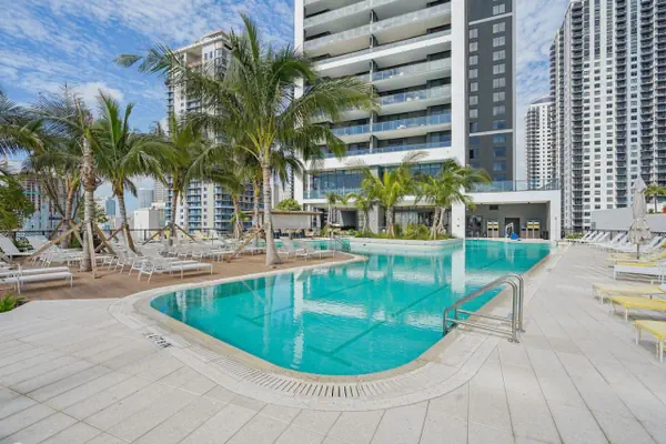 Photo 1 - Stylish Downtown Miami Studio | Bay Views & Prime Location