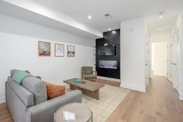 Photo 1 - Modern Capitol Hill Apartment with Balcony - 3 min walk to Metro!