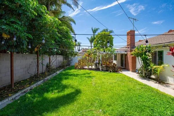 Photo 1 - Perfect home in the heart of Fountain Valley, CA!