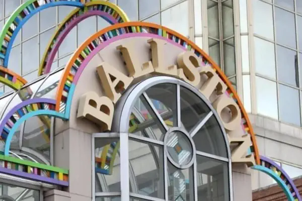 Photo 1 - National at Ballston Metro