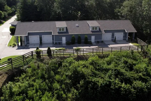 Photo 1 - Belamere Swimming Pool Suites