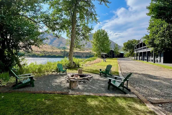 Photo 1 - Steelhead Lodge