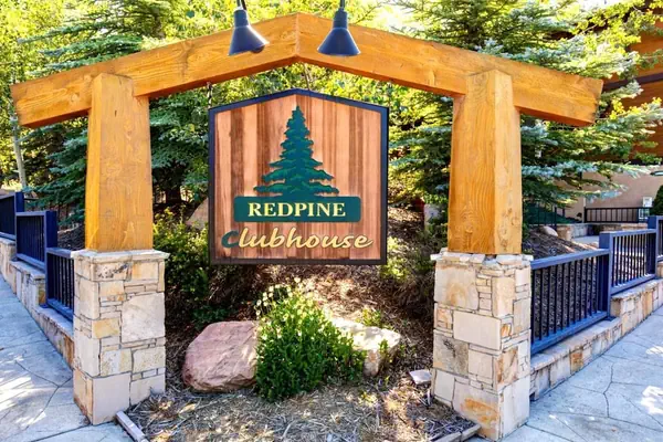 Photo 1 - Red Pine 4 Bedrooms RPT-14T by KBM
