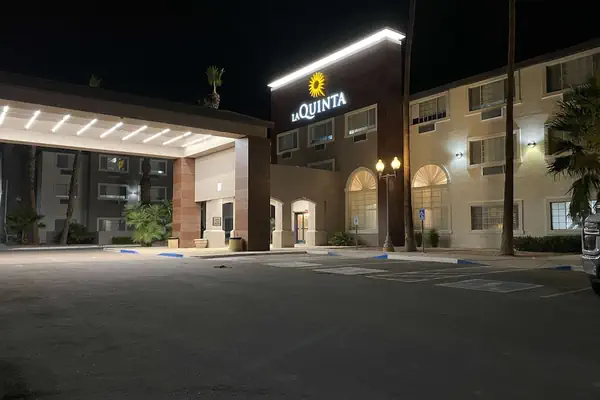Photo 1 - La Quinta Inn & Suites by Wyndham Safford Copper Valley