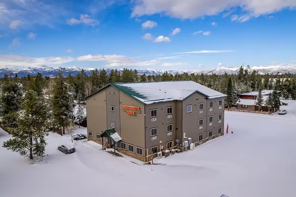 Photo 1 - Wagon Wheel Hotel