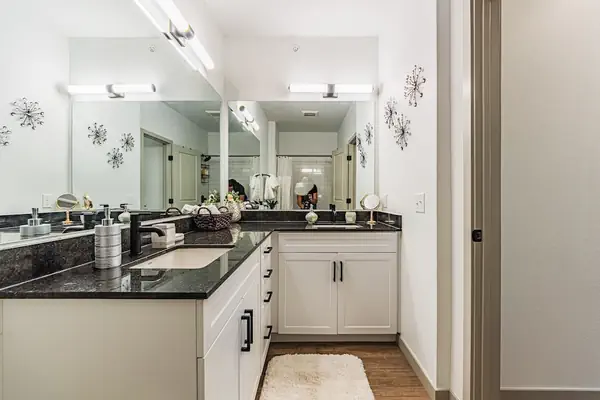 Photo 1 - Beautiful chic modern one bedroom