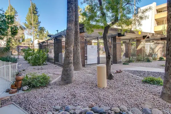 Photo 1 - Cozy 2-bdrm Condo in Heart of Old Town Scottsdale!