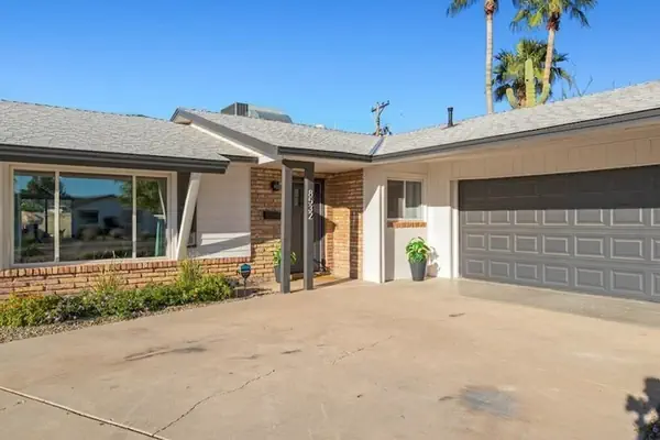 Photo 1 - Just Listed! Old Town Paradise W/htd Pool & Spa!