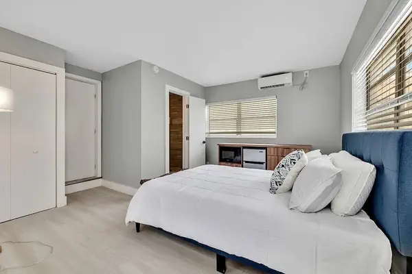 Photo 1 - 1BR Getaway by Dania & Hollywood Beach