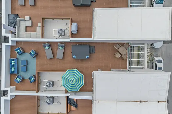 Photo 1 - Uptown Luxury On Audubon 4 Bedroom Townhouse by RedAwning