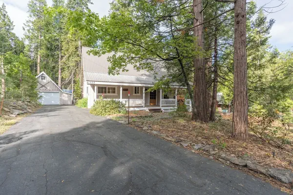 Photo 1 - Mountain Memories