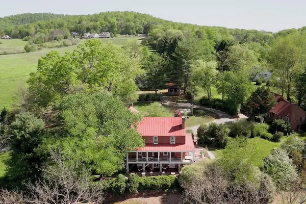 Photo 1 - The Crossroads Inn