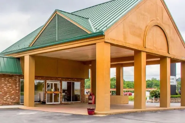 Photo 1 - Hotel Veranda DuBois