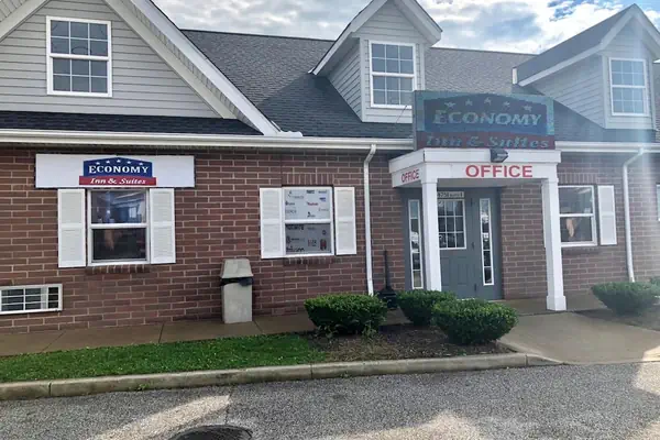 Photo 1 - Economy Inn North Randall