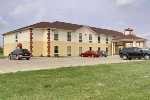 Photo 1 - Quality Inn Harrisburg