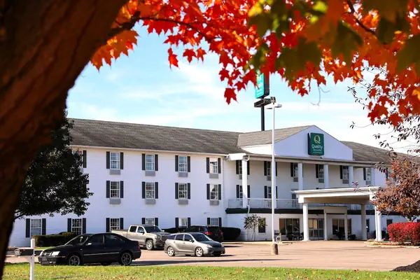 Photo 1 - Quality Inn & Suites Bellville - Mansfield