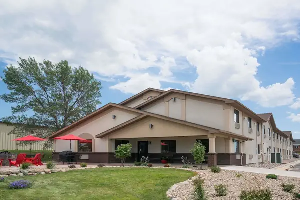 Photo 1 - Super 8 by Wyndham Spirit Lake/Okoboji