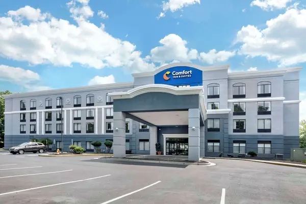 Photo 1 - Comfort Inn & Suites Voorhees/Mt. Laurel