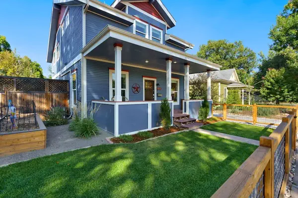 Photo 1 - The Magnolia House in Old Town - Private Hot Tub