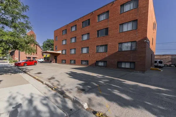 Photo 1 - Aisling Suites-The Midtown