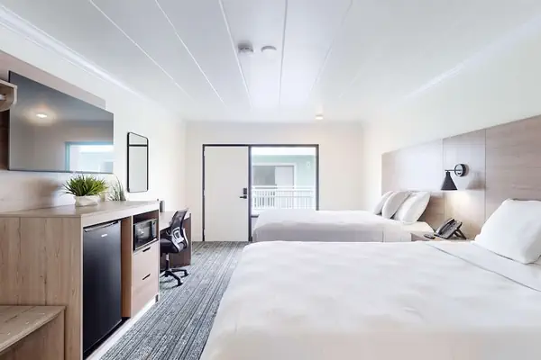 Photo 1 - The Atlantic, BW Signature Collection