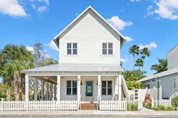 Photo 1 - Romeo Julieta 2 Epic Studios Steps to 7th Ave