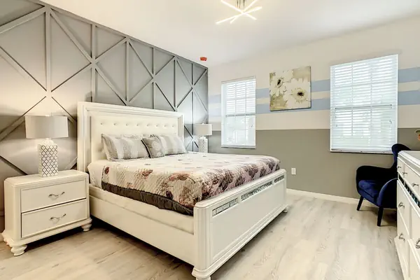 Photo 1 - Oakwood Oasis