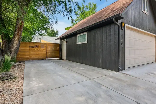 Photo 1 - Chic Luxury Retreat in Old Town Walk Everywhere!