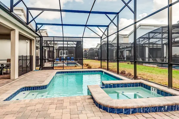 Photo 1 - 2852 Ultimate Retreat for Your Family 9 Bedrooms