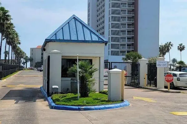 Photo 1 - Saida Towers IV #108