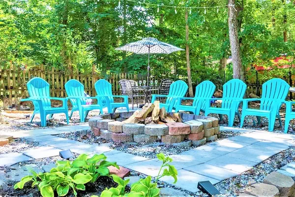 Photo 1 - King beds Hot Tub Arcade Luxury Showers